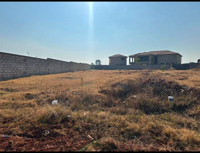 LAND FOR SALE IN VILLA LIZA